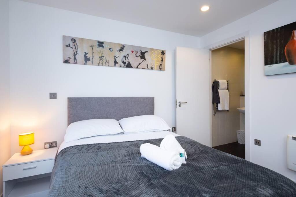 Stylish Mediacity 2Bed, Sleeps 6, Amazing Views Manchester Eksteriør bilde