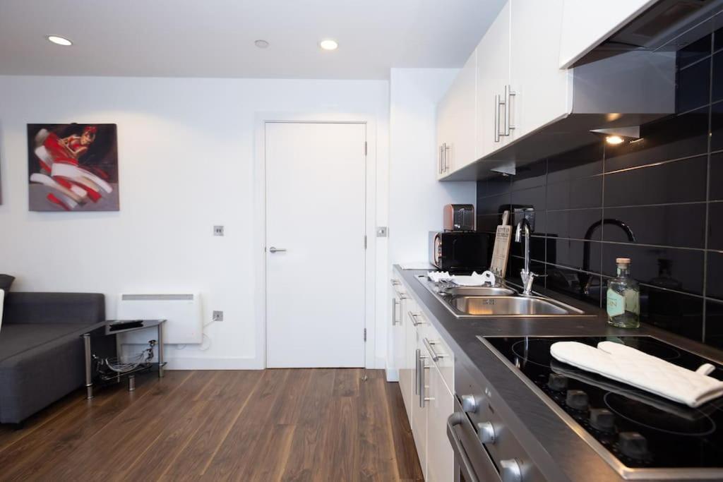 Stylish Mediacity 2Bed, Sleeps 6, Amazing Views Manchester Eksteriør bilde