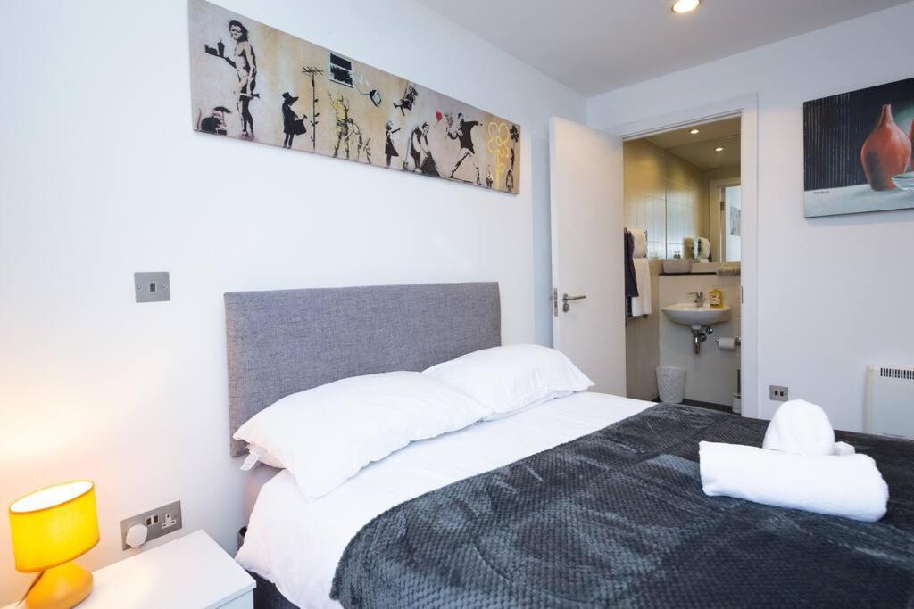Stylish Mediacity 2Bed, Sleeps 6, Amazing Views Manchester Eksteriør bilde