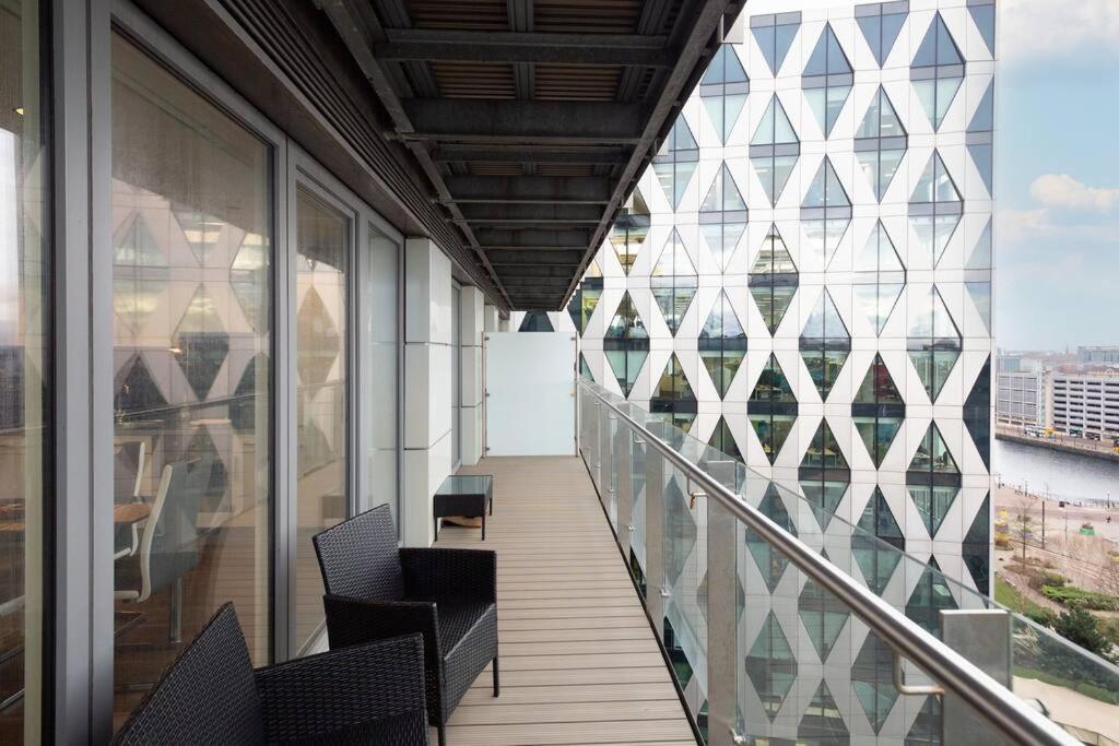 Stylish Mediacity 2Bed, Sleeps 6, Amazing Views Manchester Eksteriør bilde